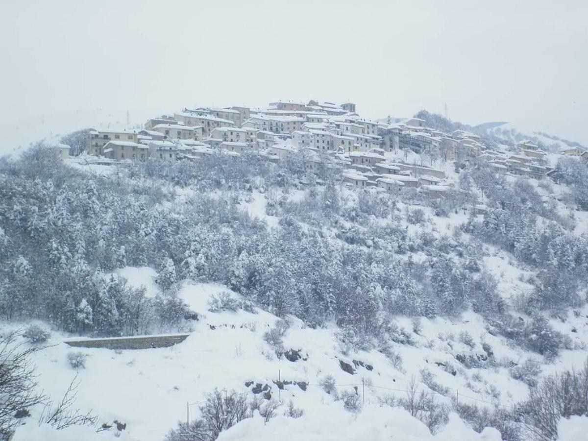 הוילה Don Pasquale Scontrone House מראה חיצוני תמונה